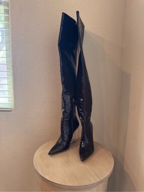 Stuart Weitzman Lucite 100 Over-the-Knee Wedge Boot Plum Croc - Size 9.5 $1,500
